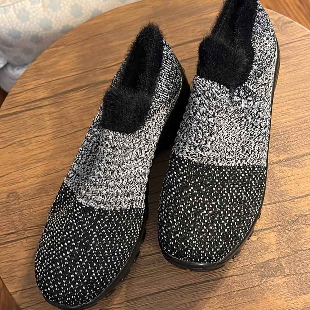 Boot/ lined for warmth